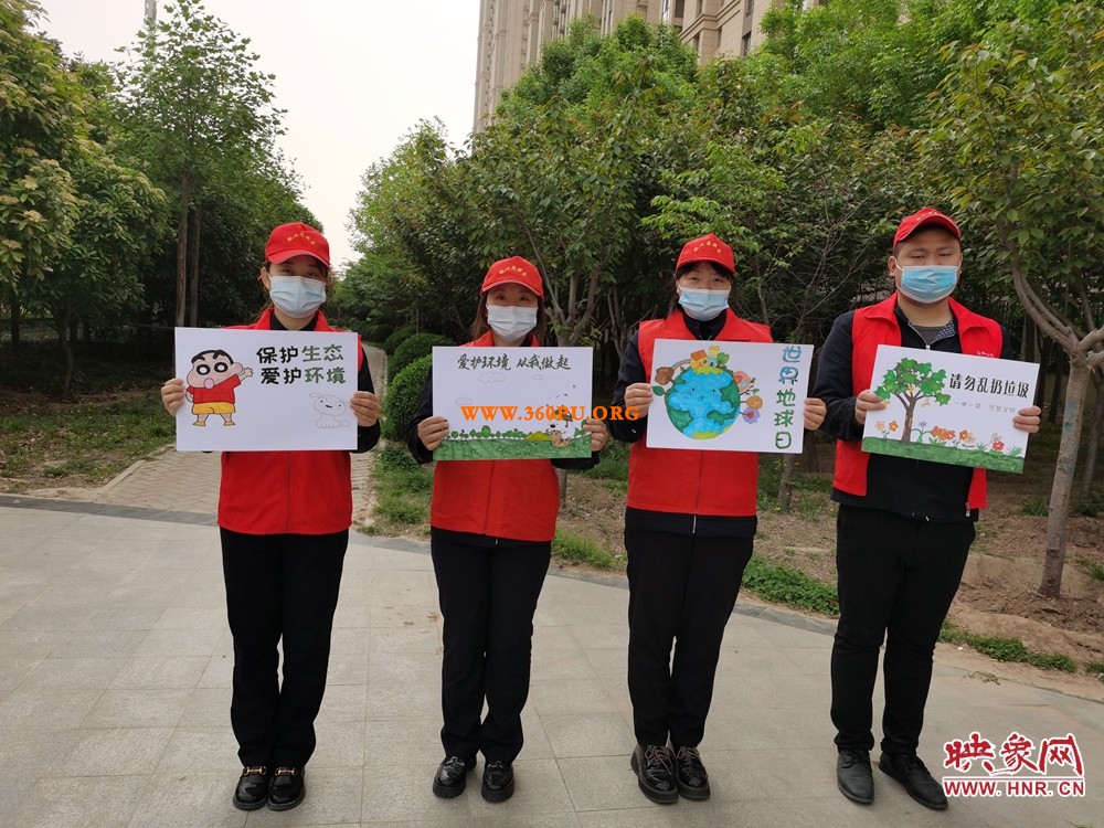 第52个“世界地球日” 郑州公交站务长手绘漫画宣传环保
